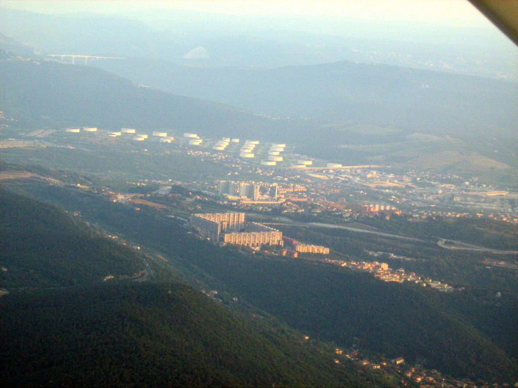 05.jpg
