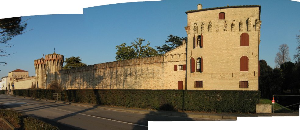 panorama_castello_ext.jpg